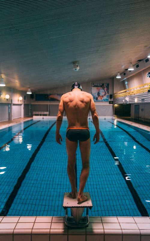 Старт пловца